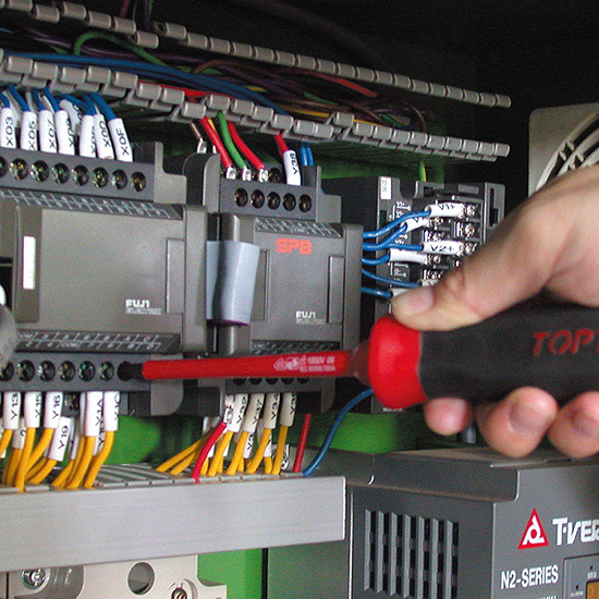 Šroubovák elektrikářský Křížový PH3